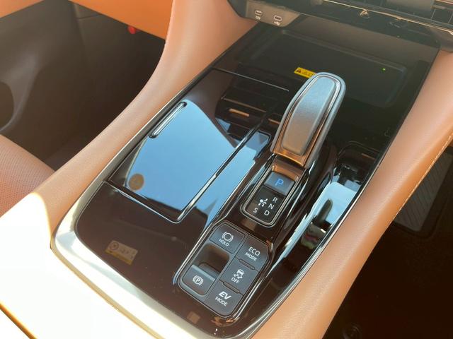 ヴェルファイアハイブリッド Z プレミア メーカーナビ フルセグ 全周囲モニター 両側パースライドドア ユニバーサルステップ HUD BSM デジタルインナーミラー メモリー付パワーシート パワーバックドア シートヒーター ワンオーナー(32枚目)