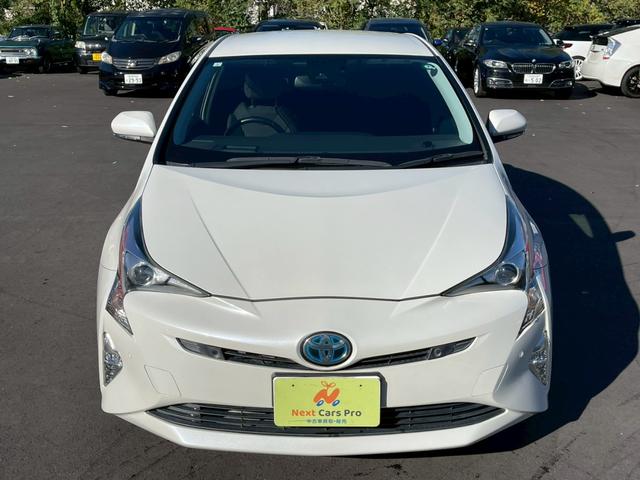 プリウス Sセーフティプラス 純正9インチナビ フルセグ バックモニター プリクラッシュ レーダークルーズ インテリジェントクリソナ パーキングアシスト LEDヘッドライト ヘッドアップディスプレイ スマートキー ETC(3枚目)