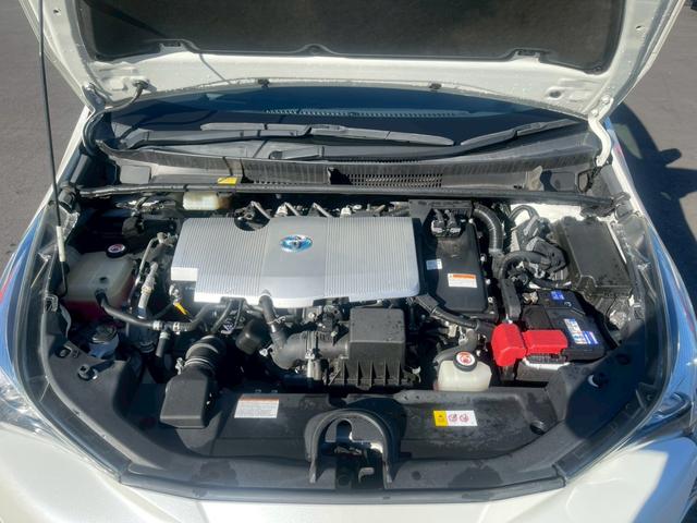 プリウス Sセーフティプラス 純正9インチナビ フルセグ バックモニター プリクラッシュ レーダークルーズ インテリジェントクリソナ パーキングアシスト LEDヘッドライト ヘッドアップディスプレイ スマートキー ETC(27枚目)