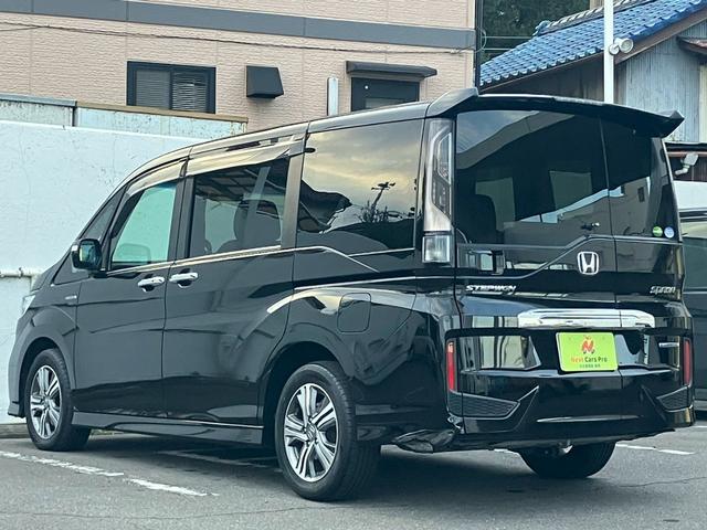 ステップワゴンスパーダ スパーダハイブリッド　Ｇ　ホンダセンシング　純正９インチナビ　バックカメラ　Ｂｌｕｅｔｏｏｔｈ　フルセグＴＶ　ＥＴＣ　両側パワースライドドア　禁煙車　ＬＥＤヘッドライト　クルーズコントロール（5枚目）