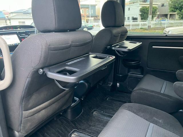 ステップワゴンスパーダ スパーダハイブリッド　Ｇ　ホンダセンシング　純正９インチナビ　バックカメラ　Ｂｌｕｅｔｏｏｔｈ　フルセグＴＶ　ＥＴＣ　両側パワースライドドア　禁煙車　ＬＥＤヘッドライト　クルーズコントロール（17枚目）