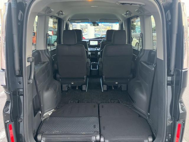 ステップワゴンスパーダ スパーダハイブリッド　Ｇ　ホンダセンシング　純正９インチナビ　バックカメラ　Ｂｌｕｅｔｏｏｔｈ　フルセグＴＶ　ＥＴＣ　両側パワースライドドア　禁煙車　ＬＥＤヘッドライト　クルーズコントロール（19枚目）