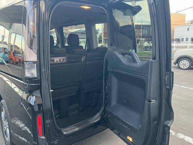 ステップワゴンスパーダ スパーダハイブリッド　Ｇ　ホンダセンシング　純正９インチナビ　バックカメラ　Ｂｌｕｅｔｏｏｔｈ　フルセグＴＶ　ＥＴＣ　両側パワースライドドア　禁煙車　ＬＥＤヘッドライト　クルーズコントロール（20枚目）