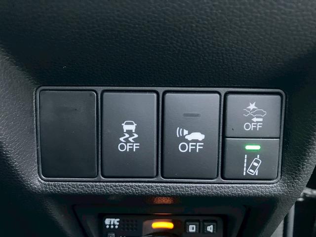 ステップワゴンスパーダ スパーダハイブリッド　Ｇ　ホンダセンシング　純正９インチナビ　バックカメラ　Ｂｌｕｅｔｏｏｔｈ　フルセグＴＶ　ＥＴＣ　両側パワースライドドア　禁煙車　ＬＥＤヘッドライト　クルーズコントロール（33枚目）