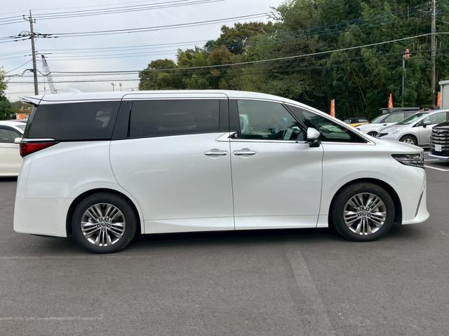 アルファード Z メーカーナビ フルセグ 全周囲モニター ユニバーサルステップ デジタルインナーミラー 後席モニター 左右独立ムーンルーフ プリクラッシュ 全車速追従クルーズコントロール シートヒーター パワーシート(8枚目)