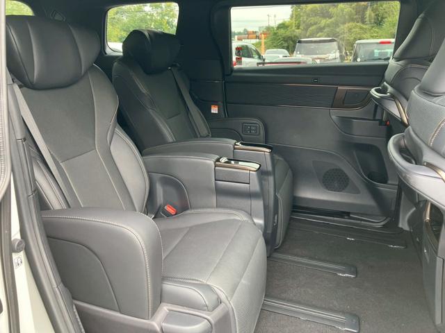 アルファード Z メーカーナビ フルセグ 全周囲モニター ユニバーサルステップ デジタルインナーミラー 後席モニター 左右独立ムーンルーフ プリクラッシュ 全車速追従クルーズコントロール シートヒーター パワーシート(11枚目)