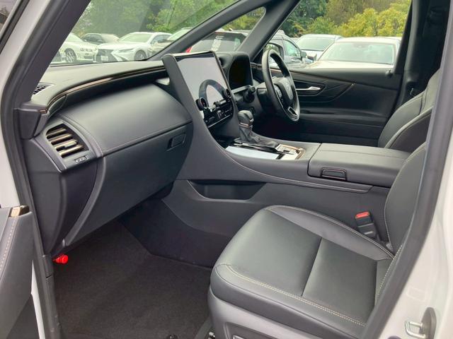 アルファード Z メーカーナビ フルセグ 全周囲モニター ユニバーサルステップ デジタルインナーミラー 後席モニター 左右独立ムーンルーフ プリクラッシュ 全車速追従クルーズコントロール シートヒーター パワーシート(13枚目)