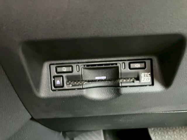 アルファード Z メーカーナビ フルセグ 全周囲モニター ユニバーサルステップ デジタルインナーミラー 後席モニター 左右独立ムーンルーフ プリクラッシュ 全車速追従クルーズコントロール シートヒーター パワーシート(30枚目)