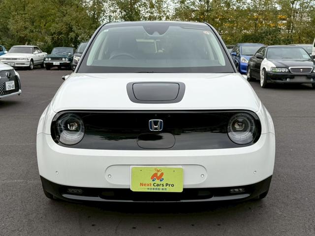 Honda e アドバンス メーカーナビ フルセグ 全周囲M 衝突軽減ブレーキ 全車速追従クルーズコントロール 前後誤発進抑制 パーキングパイロット AC100V電源 スマートキー LEDライト シートヒーター ワンオーナー(3枚目)