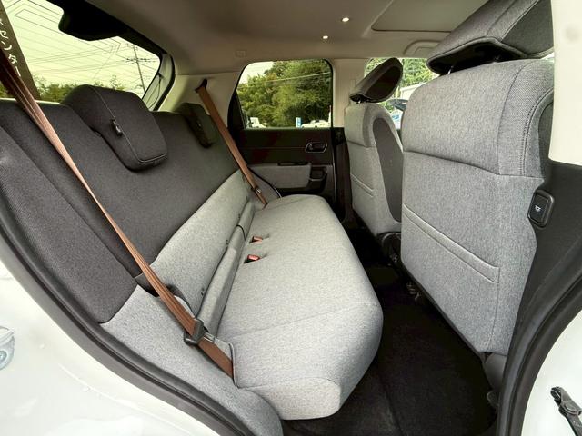 Honda e アドバンス メーカーナビ フルセグ 全周囲M 衝突軽減ブレーキ 全車速追従クルーズコントロール 前後誤発進抑制 パーキングパイロット AC100V電源 スマートキー LEDライト シートヒーター ワンオーナー(11枚目)