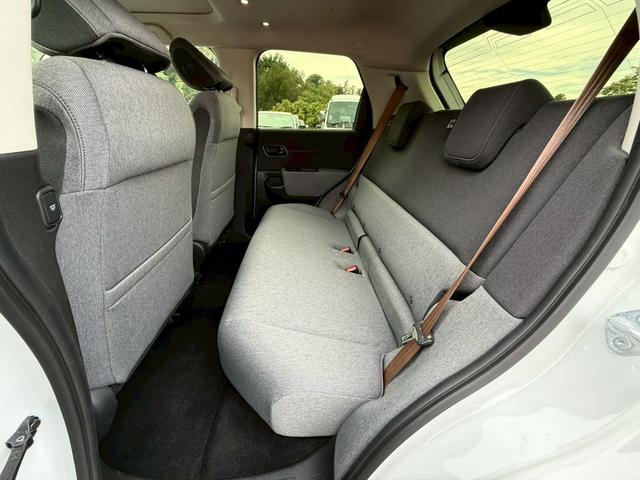 Honda e アドバンス メーカーナビ フルセグ 全周囲M 衝突軽減ブレーキ 全車速追従クルーズコントロール 前後誤発進抑制 パーキングパイロット AC100V電源 スマートキー LEDライト シートヒーター ワンオーナー(13枚目)