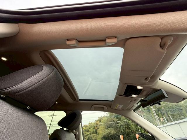 Honda e アドバンス メーカーナビ フルセグ 全周囲M 衝突軽減ブレーキ 全車速追従クルーズコントロール 前後誤発進抑制 パーキングパイロット AC100V電源 スマートキー LEDライト シートヒーター ワンオーナー(20枚目)