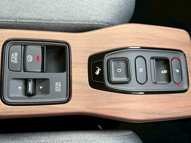 Honda e アドバンス メーカーナビ フルセグ 全周囲M 衝突軽減ブレーキ 全車速追従クルーズコントロール 前後誤発進抑制 パーキングパイロット AC100V電源 スマートキー LEDライト シートヒーター ワンオーナー(21枚目)