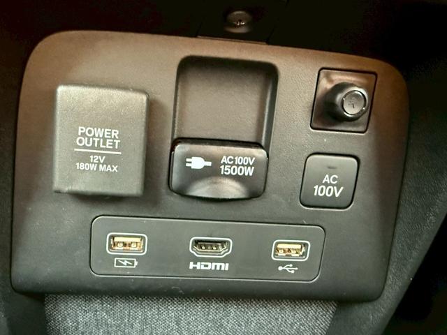 Honda e アドバンス メーカーナビ フルセグ 全周囲M 衝突軽減ブレーキ 全車速追従クルーズコントロール 前後誤発進抑制 パーキングパイロット AC100V電源 スマートキー LEDライト シートヒーター ワンオーナー(23枚目)