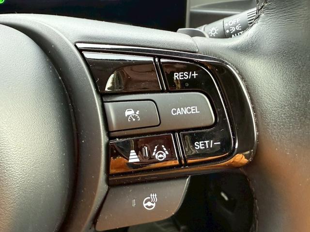 Honda e アドバンス メーカーナビ フルセグ 全周囲M 衝突軽減ブレーキ 全車速追従クルーズコントロール 前後誤発進抑制 パーキングパイロット AC100V電源 スマートキー LEDライト シートヒーター ワンオーナー(25枚目)