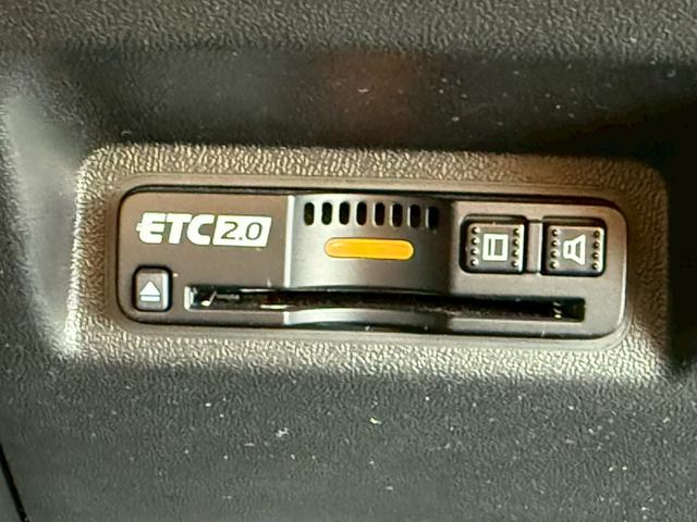 Honda e アドバンス メーカーナビ フルセグ 全周囲M 衝突軽減ブレーキ 全車速追従クルーズコントロール 前後誤発進抑制 パーキングパイロット AC100V電源 スマートキー LEDライト シートヒーター ワンオーナー(28枚目)