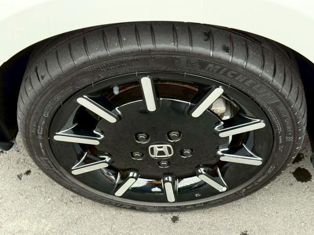 Honda e アドバンス メーカーナビ フルセグ 全周囲M 衝突軽減ブレーキ 全車速追従クルーズコントロール 前後誤発進抑制 パーキングパイロット AC100V電源 スマートキー LEDライト シートヒーター ワンオーナー(37枚目)