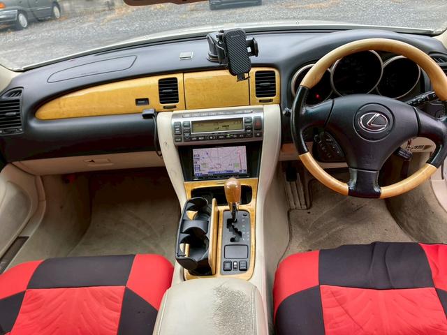 ソアラ ４３０ＳＣＶ　社外ナビＴＶ　バックモニター　クルーズコントロール　ベージュレザーシート　シートヒーター　メモリー付パワーシート　ＨＩＤヘッドライト　ＷＯＲＫ２０インチアルミ　１０．４万ｋｍ時タイベル交換（9枚目）