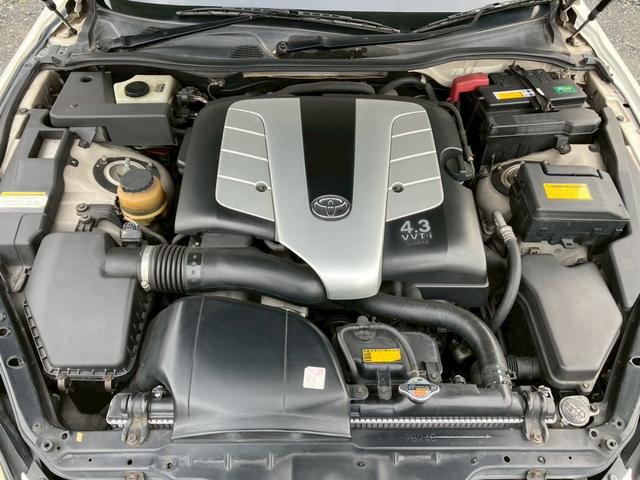 ソアラ ４３０ＳＣＶ　社外ナビＴＶ　バックモニター　クルーズコントロール　ベージュレザーシート　シートヒーター　メモリー付パワーシート　ＨＩＤヘッドライト　ＷＯＲＫ２０インチアルミ　１０．４万ｋｍ時タイベル交換（24枚目）