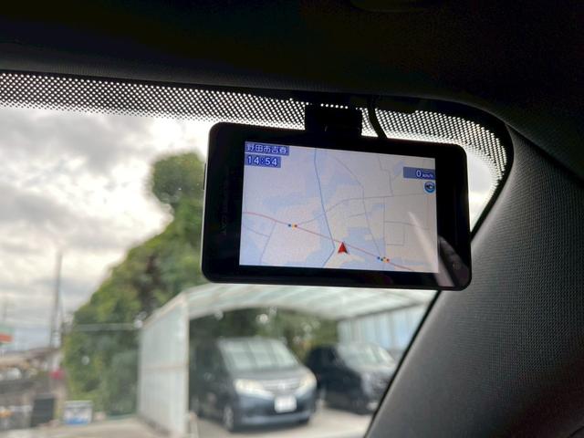 気になるお車がありましたら右の電話番号から直接お店にお問い合わせください。支払方法から車両情報、状態までなんでもご説明させて頂きます。スタッフ一同ご連絡お待ちしております。