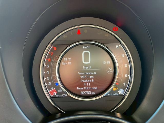 アバルト５９５ コンペティツィオーネ　社外ナビ　フルセグ　Ｓａｂｅｌｔ製革／アルカンターラコンビシート　Ｂｒｅｍｂｏブレーキキャリパー　車高調　キーレス　ＥＴＣ（15枚目）