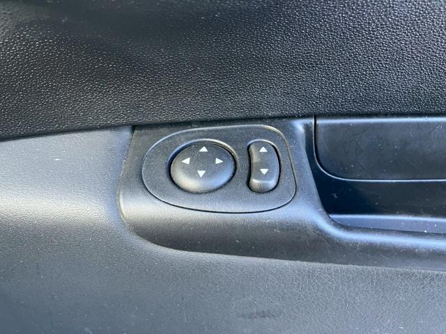 アバルト５９５ コンペティツィオーネ　社外ナビ　フルセグ　Ｓａｂｅｌｔ製革／アルカンターラコンビシート　Ｂｒｅｍｂｏブレーキキャリパー　車高調　キーレス　ＥＴＣ（23枚目）