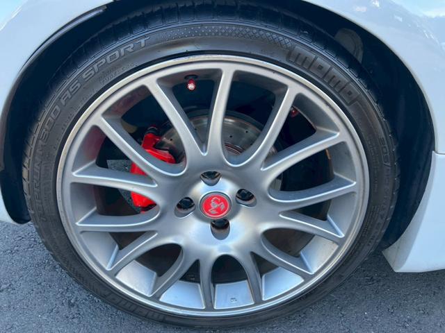 アバルト５９５ コンペティツィオーネ　社外ナビ　フルセグ　Ｓａｂｅｌｔ製革／アルカンターラコンビシート　Ｂｒｅｍｂｏブレーキキャリパー　車高調　キーレス　ＥＴＣ（30枚目）