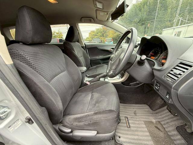 カローラフィールダー １．８Ｓ　エアロツアラー　純正ナビ　バックモニター　スマートキー　プッシュスタート（10枚目）