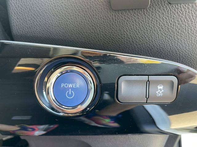 プリウス Ｓツーリングセレクション　モデリスタエアロ　純正９インチナビ　フルセグ　バックモニター　シートヒーター　社外１７インチアルミ　ダウンサス　ＬＥＤヘッドライト　スマートキー（21枚目）