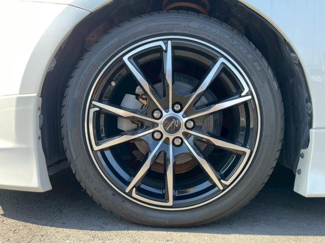 プリウス Ｓツーリングセレクション　モデリスタエアロ　純正９インチナビ　フルセグ　バックモニター　シートヒーター　社外１７インチアルミ　ダウンサス　ＬＥＤヘッドライト　スマートキー（32枚目）