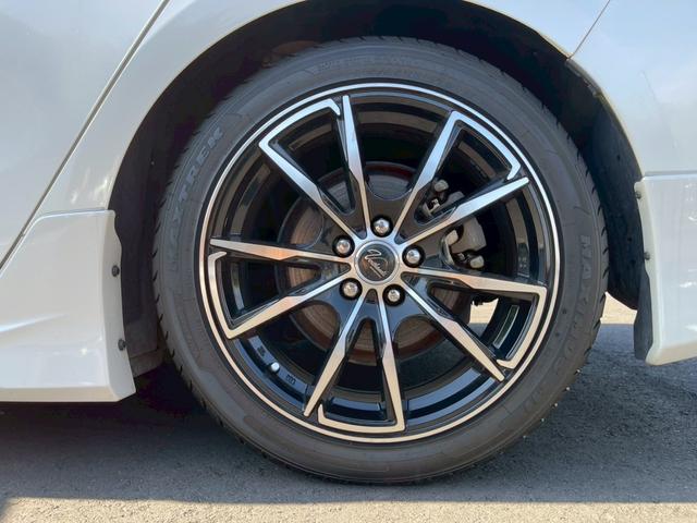 プリウス Ｓツーリングセレクション　モデリスタエアロ　純正９インチナビ　フルセグ　バックモニター　シートヒーター　社外１７インチアルミ　ダウンサス　ＬＥＤヘッドライト　スマートキー（33枚目）