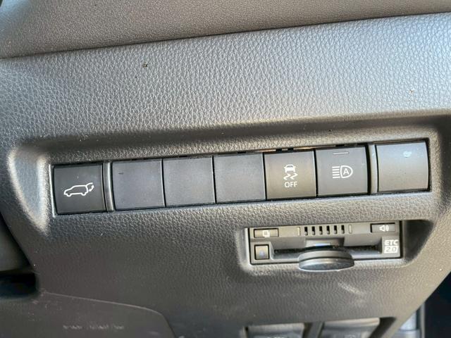 ハリアー Ｚ　ＧＲエアロ　ＧＲマフラー　ＧＲ２０インチアルミ　メーカーナビ　フルセグ　バックモニター　ＪＢＬサウンド　プリクラッシュ　レーダークルーズ　ＢＳＭ　ＰＳＢ　ＨＵＤ　パワーバックドア　ＬＥＤヘッドライト（21枚目）