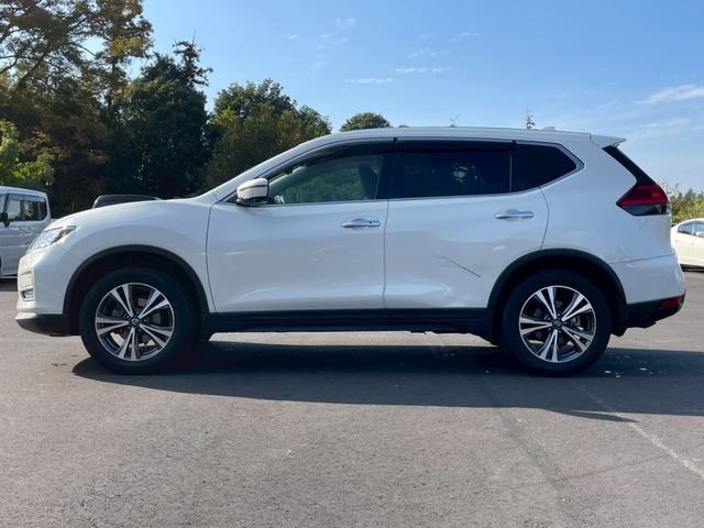 エクストレイル ２０Ｘｉ　純正９インチナビ　フルセグ　全周囲モニター　プロパイロット　エマブレ　追従クルコン　インテリジェントルームミラー　パワーバックドア　電動パーキングブレーキ　オートホールド　ＬＥＤヘッドライト（7枚目）