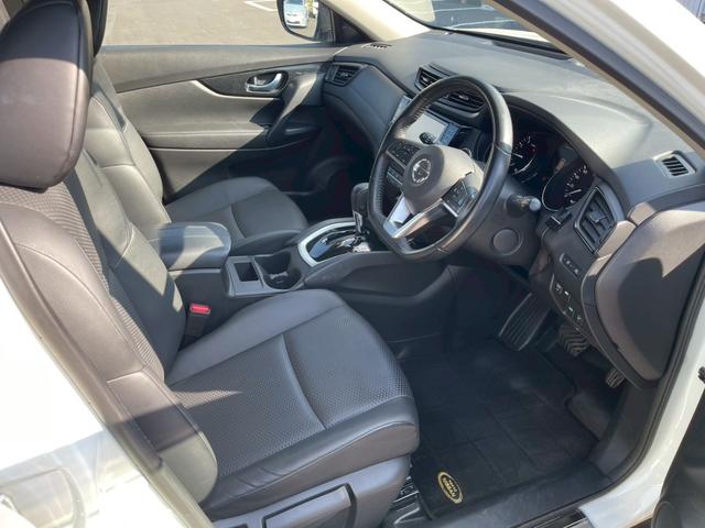 エクストレイル ２０Ｘｉ　純正９インチナビ　フルセグ　全周囲モニター　プロパイロット　エマブレ　追従クルコン　インテリジェントルームミラー　パワーバックドア　電動パーキングブレーキ　オートホールド　ＬＥＤヘッドライト（10枚目）