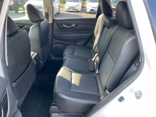 エクストレイル ２０Ｘｉ　純正９インチナビ　フルセグ　全周囲モニター　プロパイロット　エマブレ　追従クルコン　インテリジェントルームミラー　パワーバックドア　電動パーキングブレーキ　オートホールド　ＬＥＤヘッドライト（13枚目）