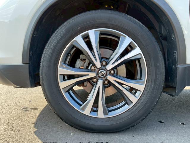 エクストレイル ２０Ｘｉ　純正９インチナビ　フルセグ　全周囲モニター　プロパイロット　エマブレ　追従クルコン　インテリジェントルームミラー　パワーバックドア　電動パーキングブレーキ　オートホールド　ＬＥＤヘッドライト（33枚目）