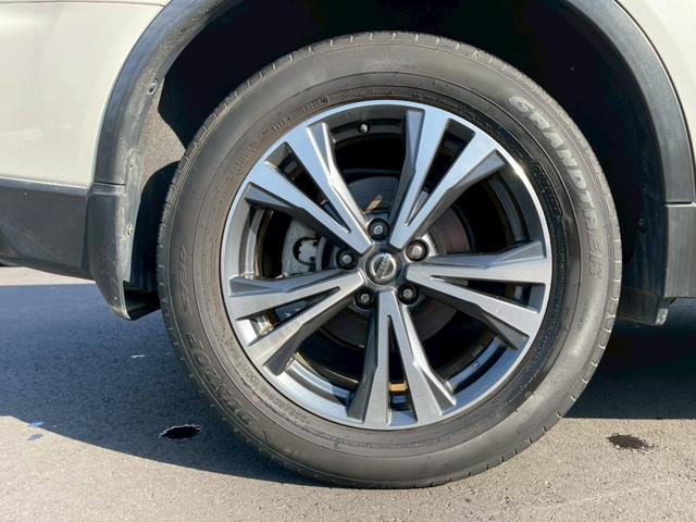 エクストレイル ２０Ｘｉ　純正９インチナビ　フルセグ　全周囲モニター　プロパイロット　エマブレ　追従クルコン　インテリジェントルームミラー　パワーバックドア　電動パーキングブレーキ　オートホールド　ＬＥＤヘッドライト（34枚目）