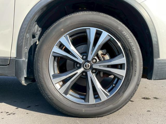 エクストレイル ２０Ｘｉ　純正９インチナビ　フルセグ　全周囲モニター　プロパイロット　エマブレ　追従クルコン　インテリジェントルームミラー　パワーバックドア　電動パーキングブレーキ　オートホールド　ＬＥＤヘッドライト（35枚目）