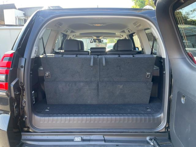 ランドクルーザープラド ＴＸ　Ｌパッケージ　メーカー９インチナビ　ＴＶ　７人乗り　サンルーフ　全周囲カメラ　衝突被害軽減システム　レーダークルーズ　コーナーセンサー　ＥＴＣ　前席シートヒーター・クーラー　ブラインドスポットモニター　ルーフレール（16枚目）