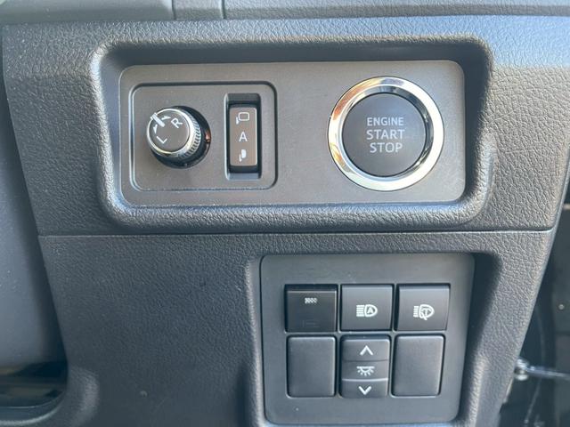 ランドクルーザープラド ＴＸ　Ｌパッケージ　メーカー９インチナビ　ＴＶ　７人乗り　サンルーフ　全周囲カメラ　衝突被害軽減システム　レーダークルーズ　コーナーセンサー　ＥＴＣ　前席シートヒーター・クーラー　ブラインドスポットモニター　ルーフレール（26枚目）