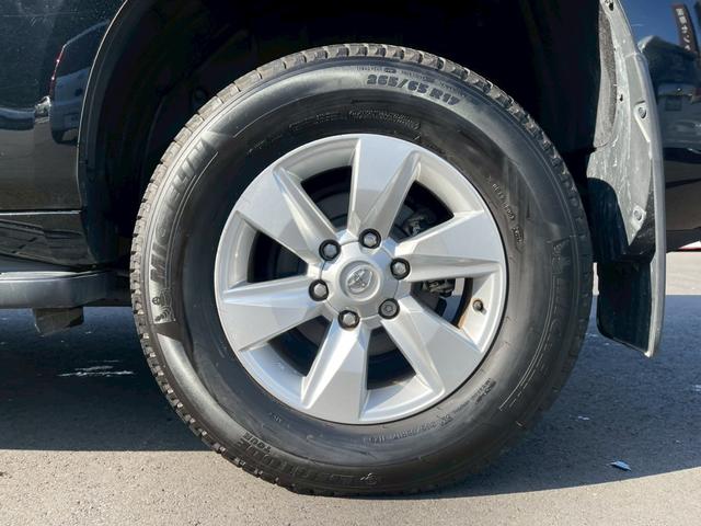ランドクルーザープラド ＴＸ　Ｌパッケージ　メーカー９インチナビ　ＴＶ　７人乗り　サンルーフ　全周囲カメラ　衝突被害軽減システム　レーダークルーズ　コーナーセンサー　ＥＴＣ　前席シートヒーター・クーラー　ブラインドスポットモニター　ルーフレール（34枚目）