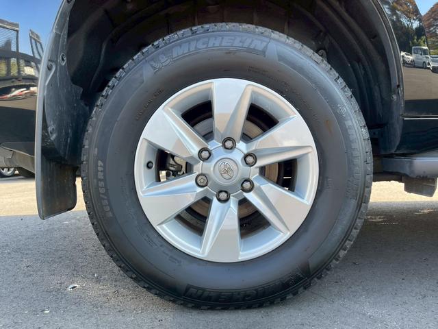 ランドクルーザープラド ＴＸ　Ｌパッケージ　メーカー９インチナビ　ＴＶ　７人乗り　サンルーフ　全周囲カメラ　衝突被害軽減システム　レーダークルーズ　コーナーセンサー　ＥＴＣ　前席シートヒーター・クーラー　ブラインドスポットモニター　ルーフレール（36枚目）