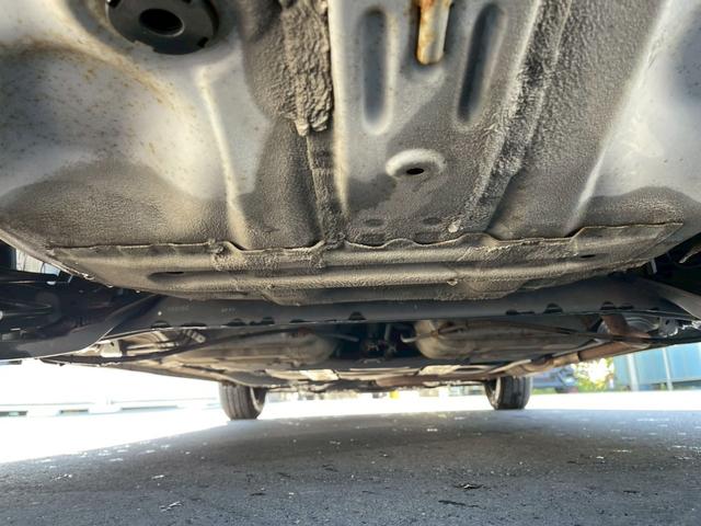 フィット １３Ｇ・Ｌパッケージ　純正ＳＤナビ　ＴＶ　バックカメラ　スマートキープッシュスタート　　ビルトインＥＴＣ　オートエアコン　Ｂｌｕｅｔｏｏｔｈ　ドアバイザー（29枚目）