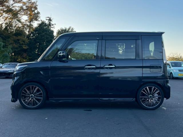 スペーシアカスタムＺ ターボ　ナビ　フルセグＴＶ　パワースライドドア　バックモニター　社外１６インチアルミ　ＨＩＤヘッドライト　オートエアコン　ＴＥＩＮ車高調　プッシュスタート　取扱説明書　記録簿　セーフティサポート（7枚目）