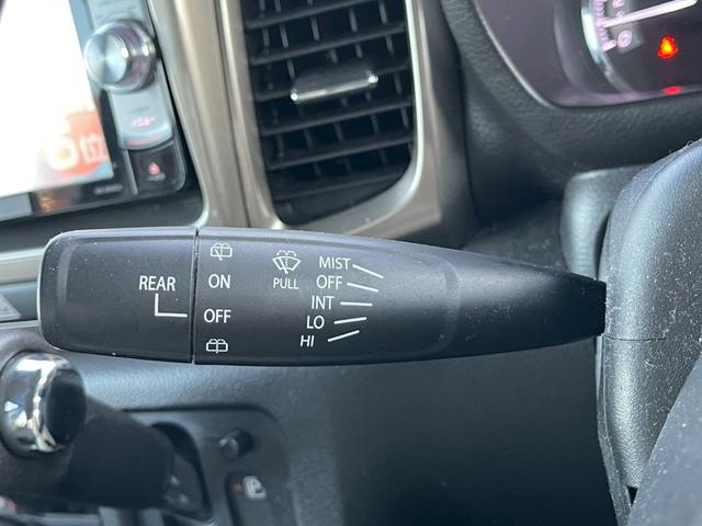 スペーシアカスタムＺ ターボ　ナビ　フルセグＴＶ　パワースライドドア　バックモニター　社外１６インチアルミ　ＨＩＤヘッドライト　オートエアコン　ＴＥＩＮ車高調　プッシュスタート　取扱説明書　記録簿　セーフティサポート（22枚目）