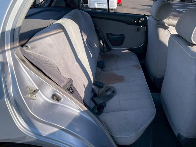 スターレット カラット　１オーナー　エアコン　記録簿　取扱説明書　保証書（14枚目）