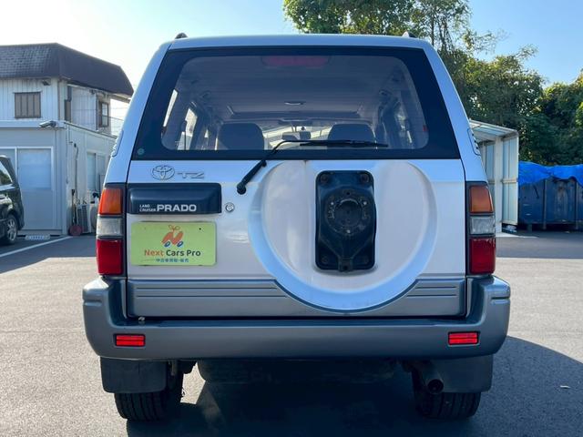 ランドクルーザープラド ＴＺ　サンルーフ　８ナンバー登録　５人乗り　ベットキット　１６インチＡＷ　ＥＴＣ　ルーフレール（8枚目）