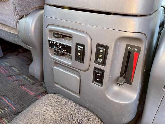 ランドクルーザープラド ＴＺ　サンルーフ　８ナンバー登録　５人乗り　ベットキット　１６インチＡＷ　ＥＴＣ　ルーフレール（22枚目）