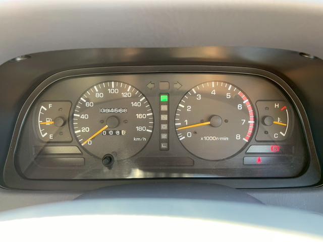 ランドクルーザープラド ＴＺ　サンルーフ　８ナンバー登録　５人乗り　ベットキット　１６インチＡＷ　ＥＴＣ　ルーフレール（31枚目）