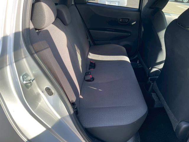 ヴィッツ Ｆ　スマイルエディション　社外ナビ　ＴＶ　バックモニター　１４インチＡＷ　ＥＴＣ（11枚目）